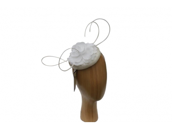 Tracey Ivory Fascinator